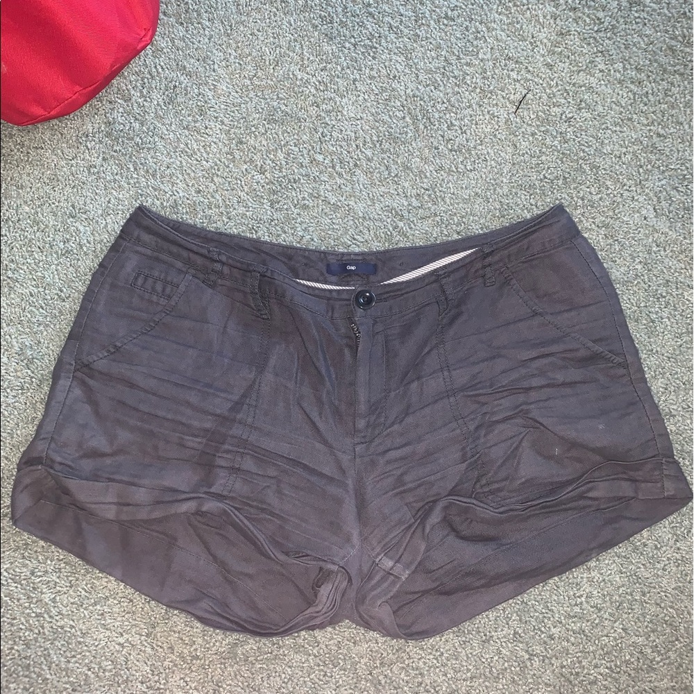 Gap dark gray shorts